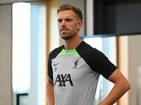 Thương vụ Premier League có lương 700.000 bảng/tuần nguy cơ sụp đổ