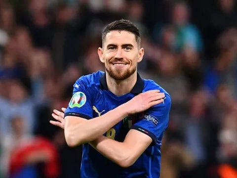 "Jorginho xứng đáng giành Quả bóng vàng"