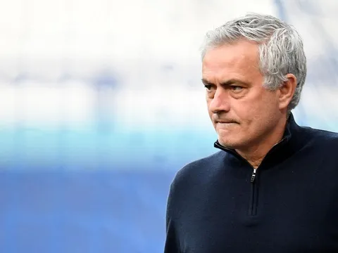 Jose Mourinho có thể trở lại Premier League ngay tháng Giêng