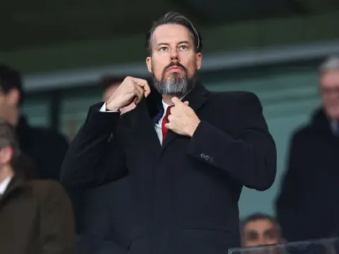 Josh Kroenke khẳng định một điều với NHM Arsenal