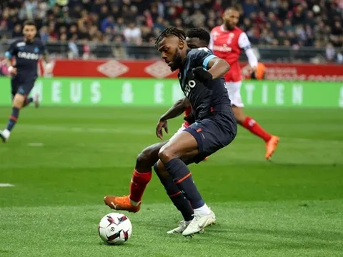 Phong độ trồi sụt, Arsenal muốn tống khứ người thừa