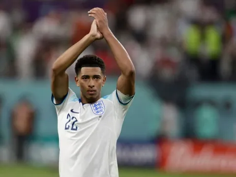 John Barnes: Thật nực cười khi so sánh Bellingham với Gerrard, Lampard