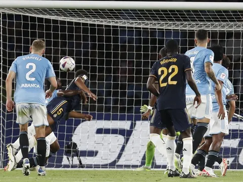 Jude Bellingham sánh ngang Ronaldo sau 3 trận cho Real Madrid