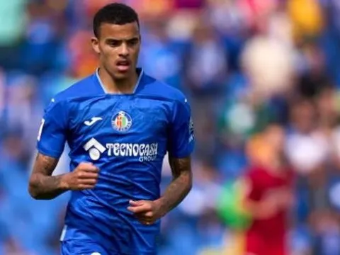 Jude Bellingham và Mason Greenwood cùng làm nên lịch sử