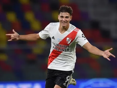 Mục tiêu của Man United nhận lời cảnh báo nặng ký