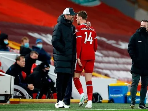 Jurgen Klopp giải thích lý do dùng Bajcetic thay Henderson