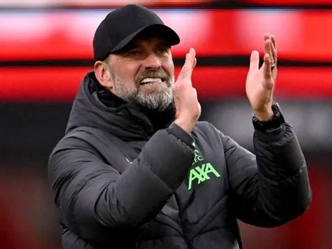 Klopp đáp trả nhận định của Mark Clattenburg