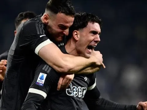 Juve sẩy chân, Milan hòa bạc nhược