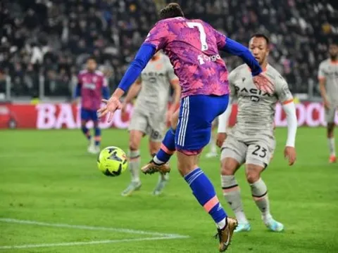 Juve tiếp mạch thắng, Inter gây thất vọng