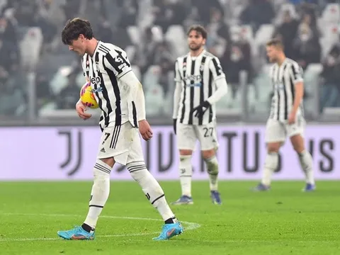 Juventus - Thế lực lụi tàn?