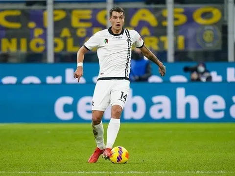 Juventus tống khứ công thần, chiêu mộ ngôi sao mới nổi tại Serie A