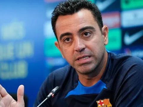 Xavi nói thẳng về 2 mục tiêu của Barcelona