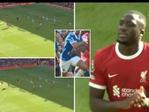 Sean Dyche phàn nàn về trọng tài sau trận derby vùng Merseyside