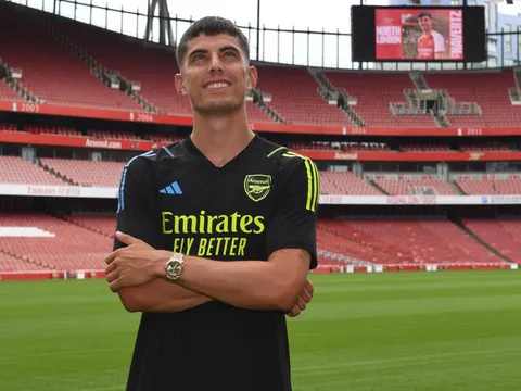 Tân binh Arsenal bị chê không đủ tốt