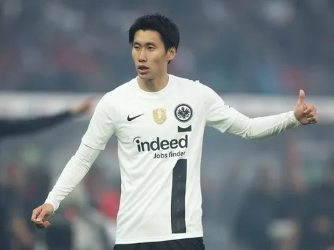 Xác nhận! Tiền vệ tài hoa rời Frankfurt
