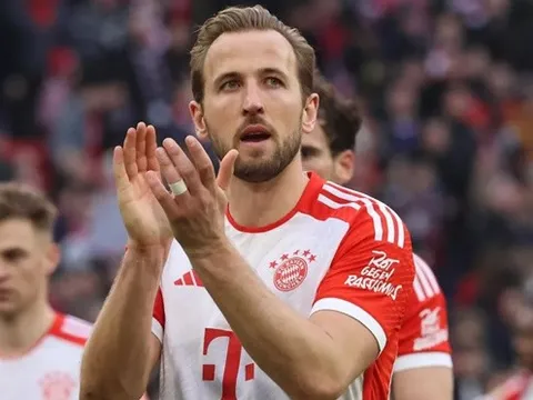 Lập hat-trick, Kane nhắn gửi Alonso