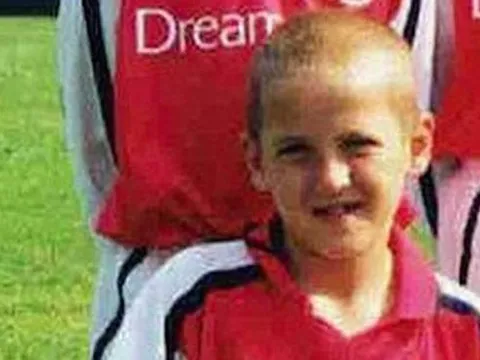 Sếp cũ nêu lý do để Harry Kane rời học viện Arsenal