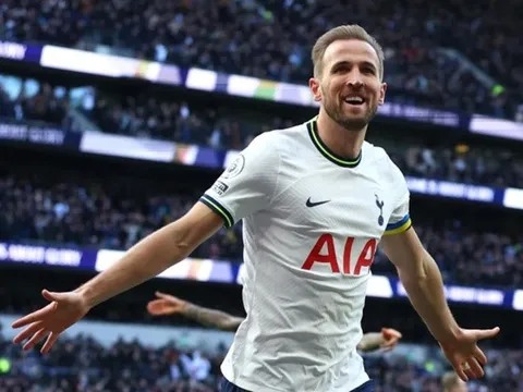 Kane gieo sầu cho Pochettino