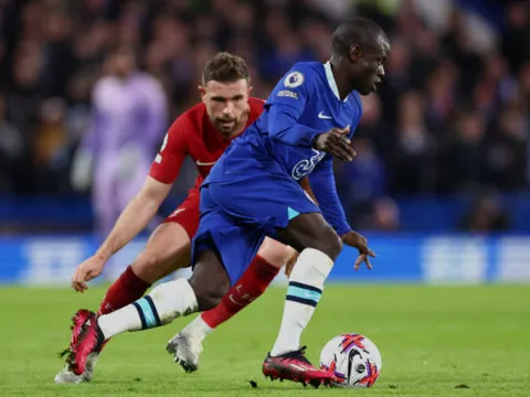 Dẫn dắt trận đầu, HLV tạm quyền ca ngợi cầu thủ 'phi thường' của Chelsea