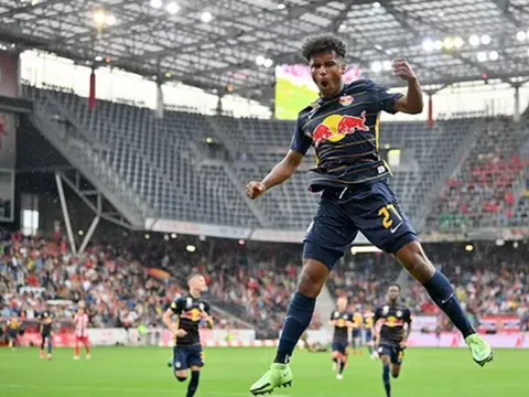 Karim Adeyemi là ai mà khiến Liverpool thèm khát?
