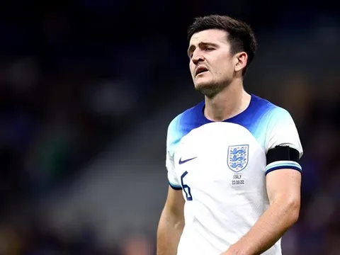Kế hoạch chuyển nhượng của Man Utd là lời cảnh báo cho Maguire