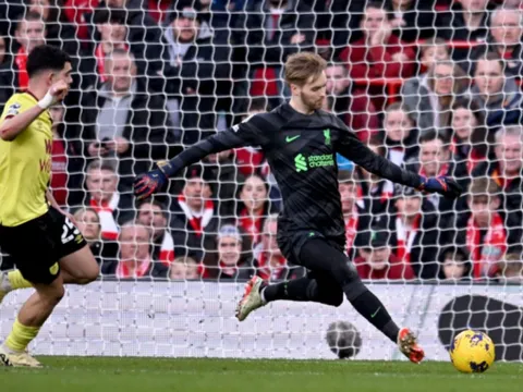 Klopp khen tấm tắc sao Liverpool