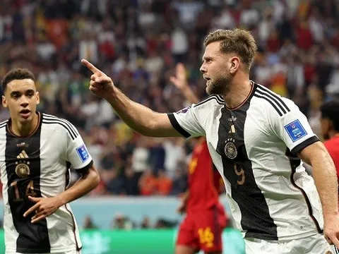 Kép phụ tỏa sáng, Đức có 1 điểm đầu tiên ở World Cup