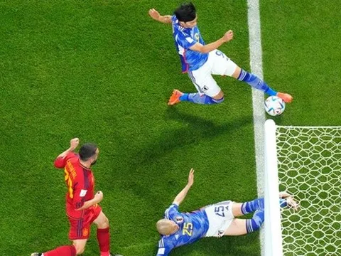 Kết thúc vòng bảng World Cup: Tự hào châu Á, 'tiếng còi méo' và tranh cãi