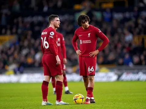 Khen Liverpool chơi tốt, Klopp bị mỉa mai là 'chú hề'