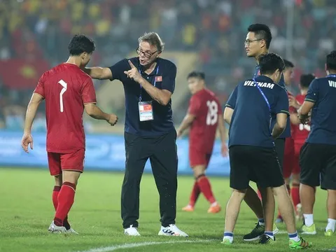 Khi Công Phượng sẽ mang lại giải pháp cho HLV Troussier