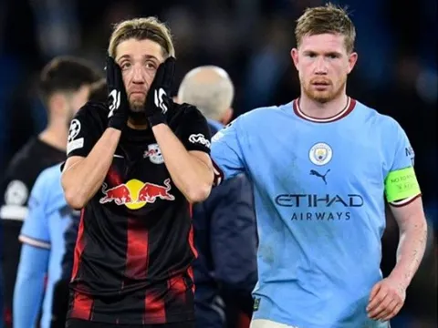 Khi nhà ảo thuật tỉnh giấc