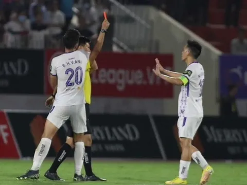 Khi trọng tài đúng ở V-League