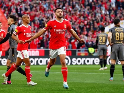 "Khó đối phó nhất" - mục tiêu của M.U được đối thủ khen ngợi