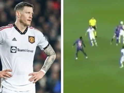 Khoảnh khắc điên rồ xuất hiện trong trận Barca - Man Utd