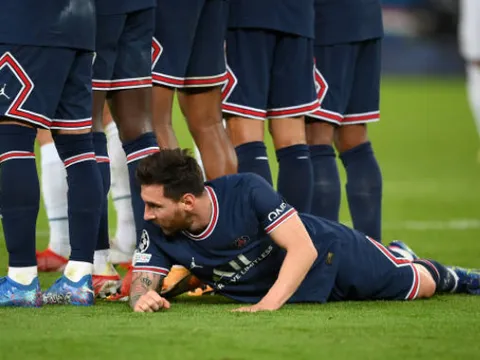 Không chỉ ghi bàn, Messi còn làm điều xưa nay hiếm ở trận Man City