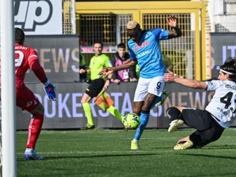 Không thể cản tiền đạo 89 triệu bảng