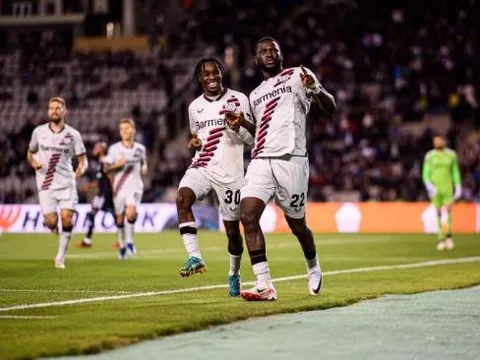 Không thể ngăn cản Bayer Leverkusen