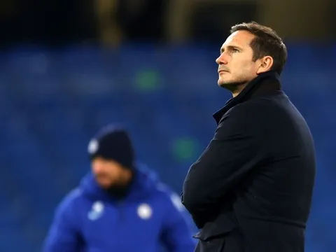 Chelsea liên tiếp gây thất vọng, Chris Sutton nói thẳng cơ hội vô địch mùa này