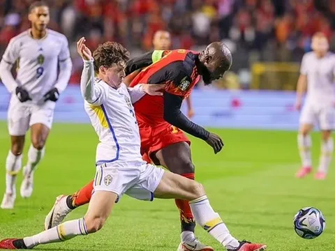 Khủng bố tại Bỉ, nhóm cầu thủ Premier League mắc kẹt ở sân vận động