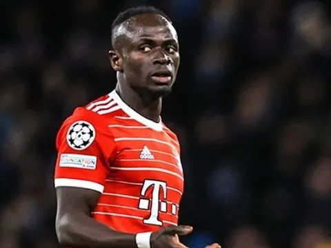 Chán ngấy Mane, Bayern muốn đổi lấy bom tấn M.U theo đuổi