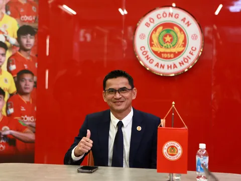 "Kiatisuk may mắn có thời gian để xây dựng ý tưởng ở CAHN"