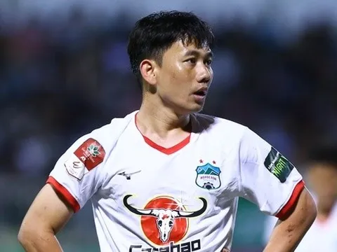 Kiatisuk sẵn sàng thay thế Tuấn Anh, Minh Vương