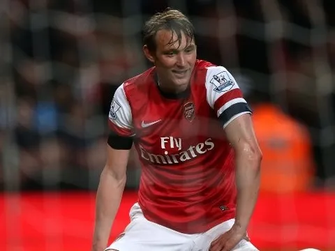 5 vụ chuyển nhượng kỳ lạ ngày hạn chót: Chữ ký bấn loạn của Arsenal