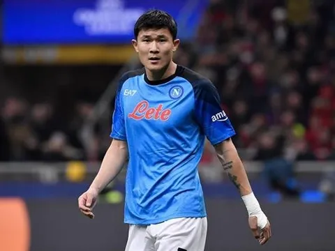 NÓNG! Man United sắp mất bom tấn vào tay Bayern