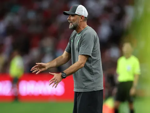 Klopp chỉ trích 4 hậu vệ sau trận thua của Liverpool