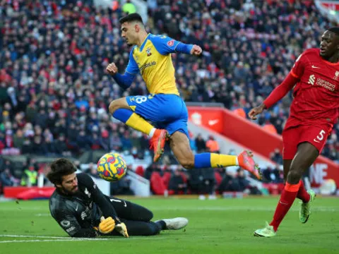 Klopp ca ngợi người hùng thầm lặng của Liverpool trận Southampton