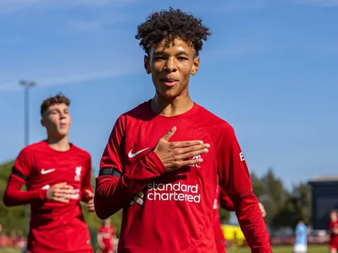 Klopp chuẩn bị ra mắt thêm 1 ngọc quý?