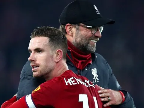 Klopp nói về khả năng "tái hợp" với Henderson