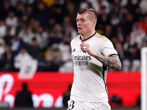 Kroos mang tin vui cho ĐT Đức