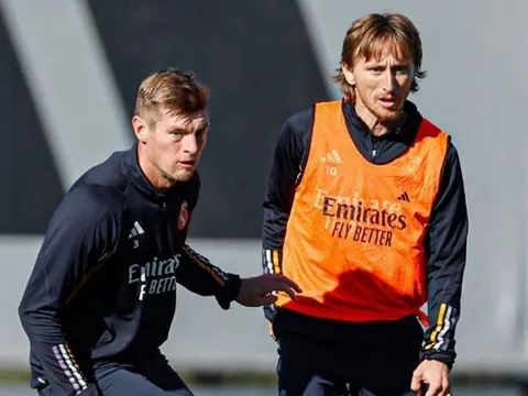 Kroos ra quyết định cho Real Madrid